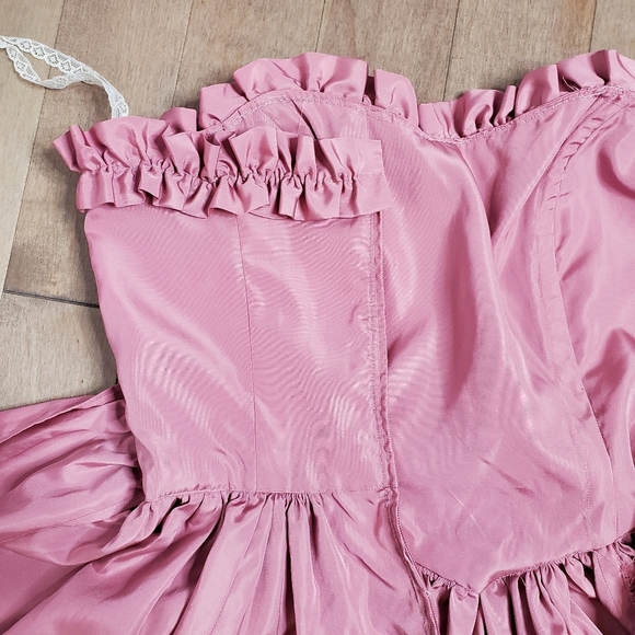 Hand made pink strapless prom dress with sweetheart neckline - Picture 13 of 14